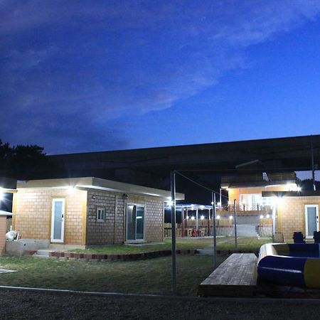 Tobang Red Clay Pension โพฮัง ภายนอก รูปภาพ